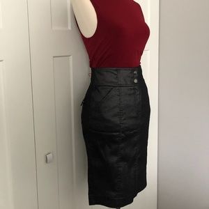 Bebe shimmer skirt size 8